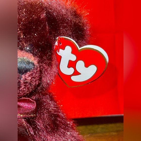 Ty Attic Treasures Beargundy the Bear. - Picture 5 of 10